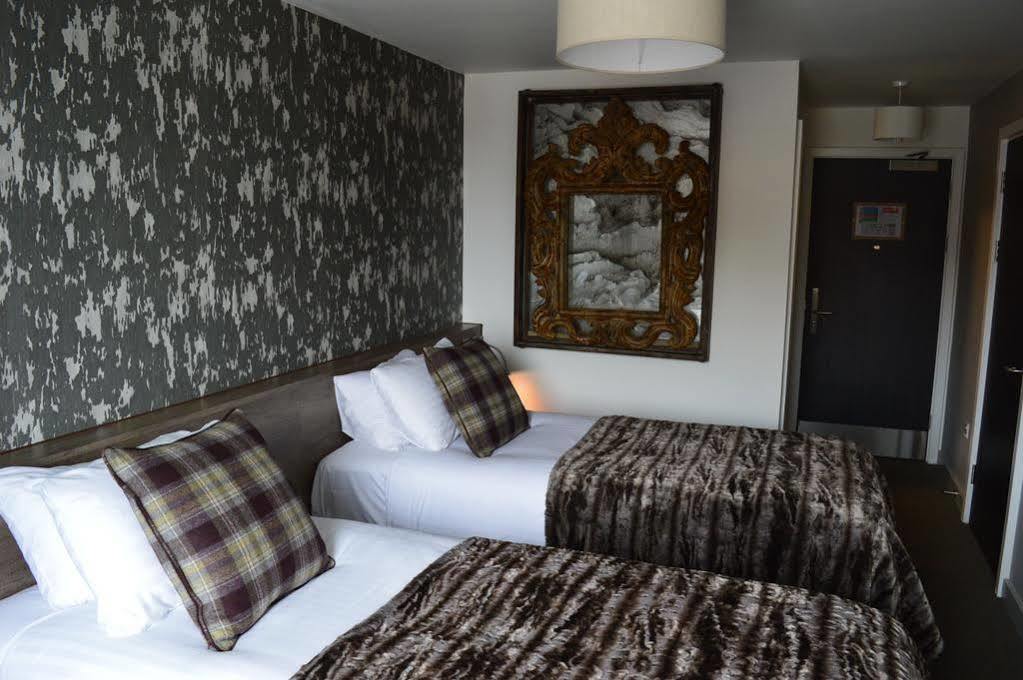 The Lodge Hotel Newbury  Exterior photo